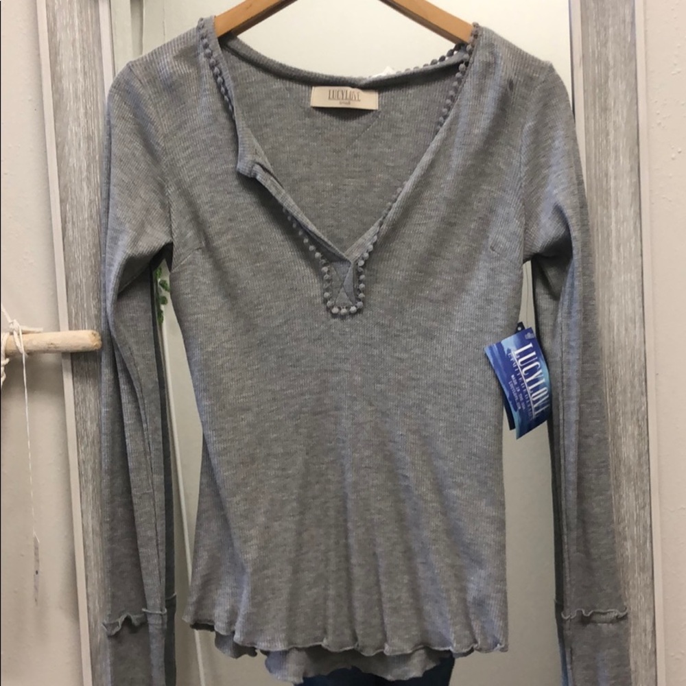 Thermal top w/ thumb holes